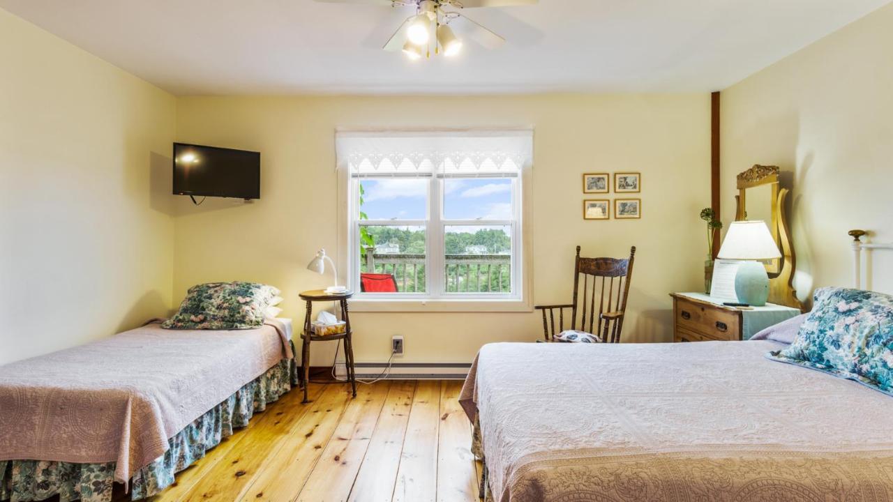 ماهوني باي Bayview Pines Country Inn B&B المظهر الخارجي الصورة
