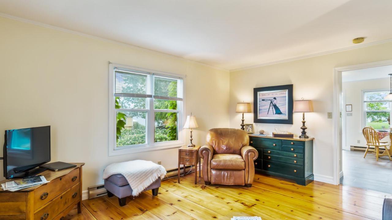 ماهوني باي Bayview Pines Country Inn B&B المظهر الخارجي الصورة