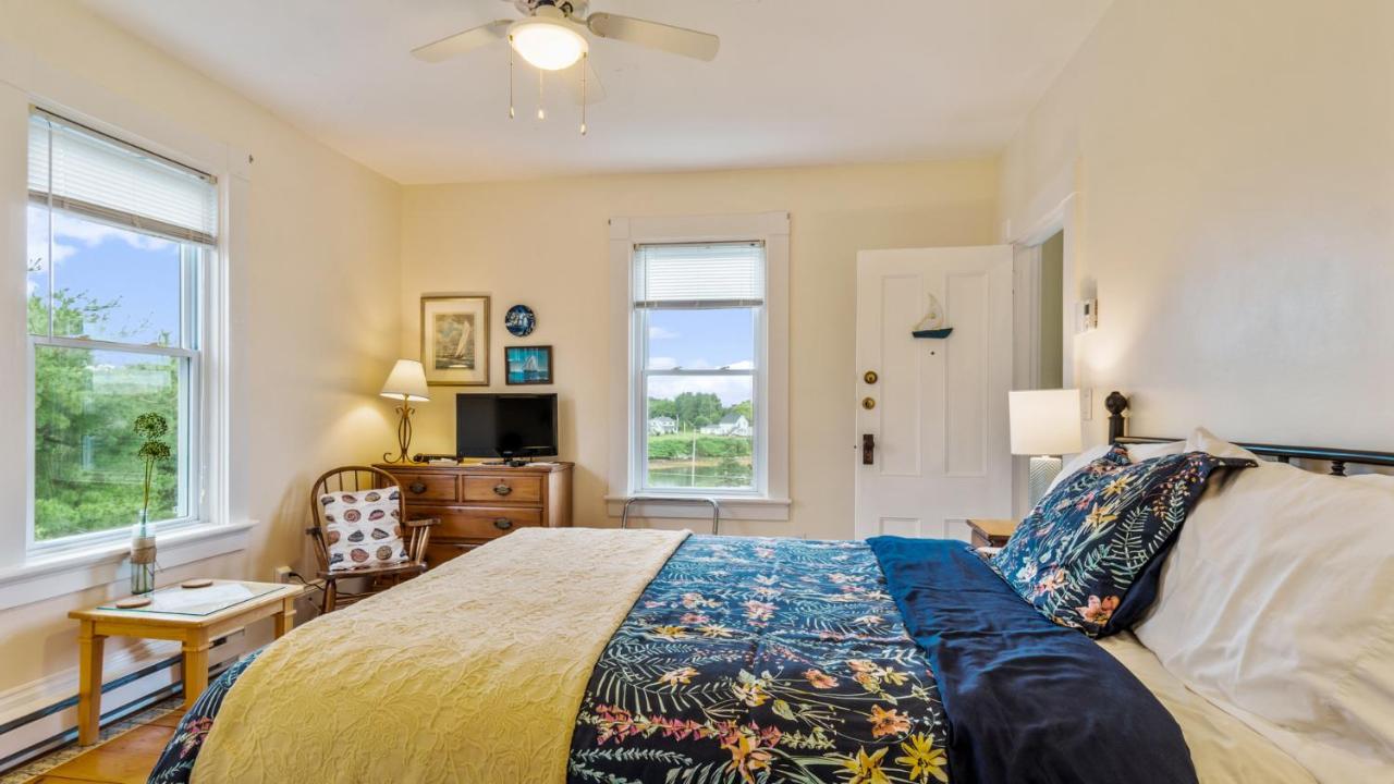 ماهوني باي Bayview Pines Country Inn B&B المظهر الخارجي الصورة