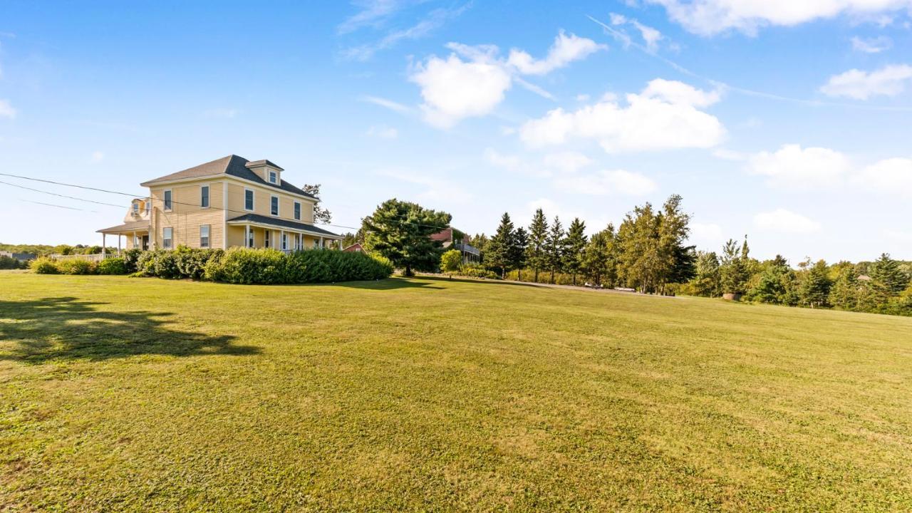 ماهوني باي Bayview Pines Country Inn B&B المظهر الخارجي الصورة