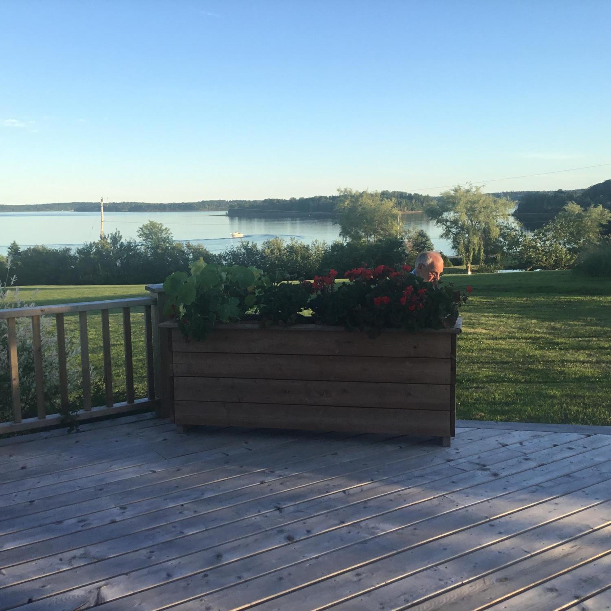 ماهوني باي Bayview Pines Country Inn B&B المظهر الخارجي الصورة