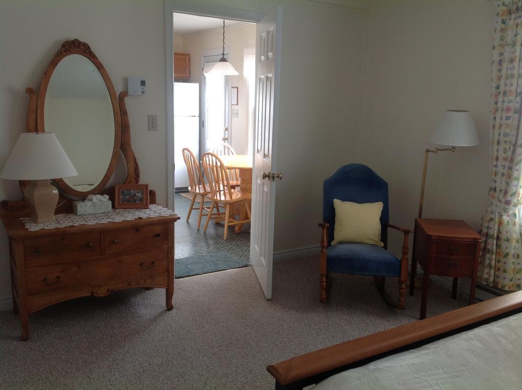 ماهوني باي Bayview Pines Country Inn B&B المظهر الخارجي الصورة