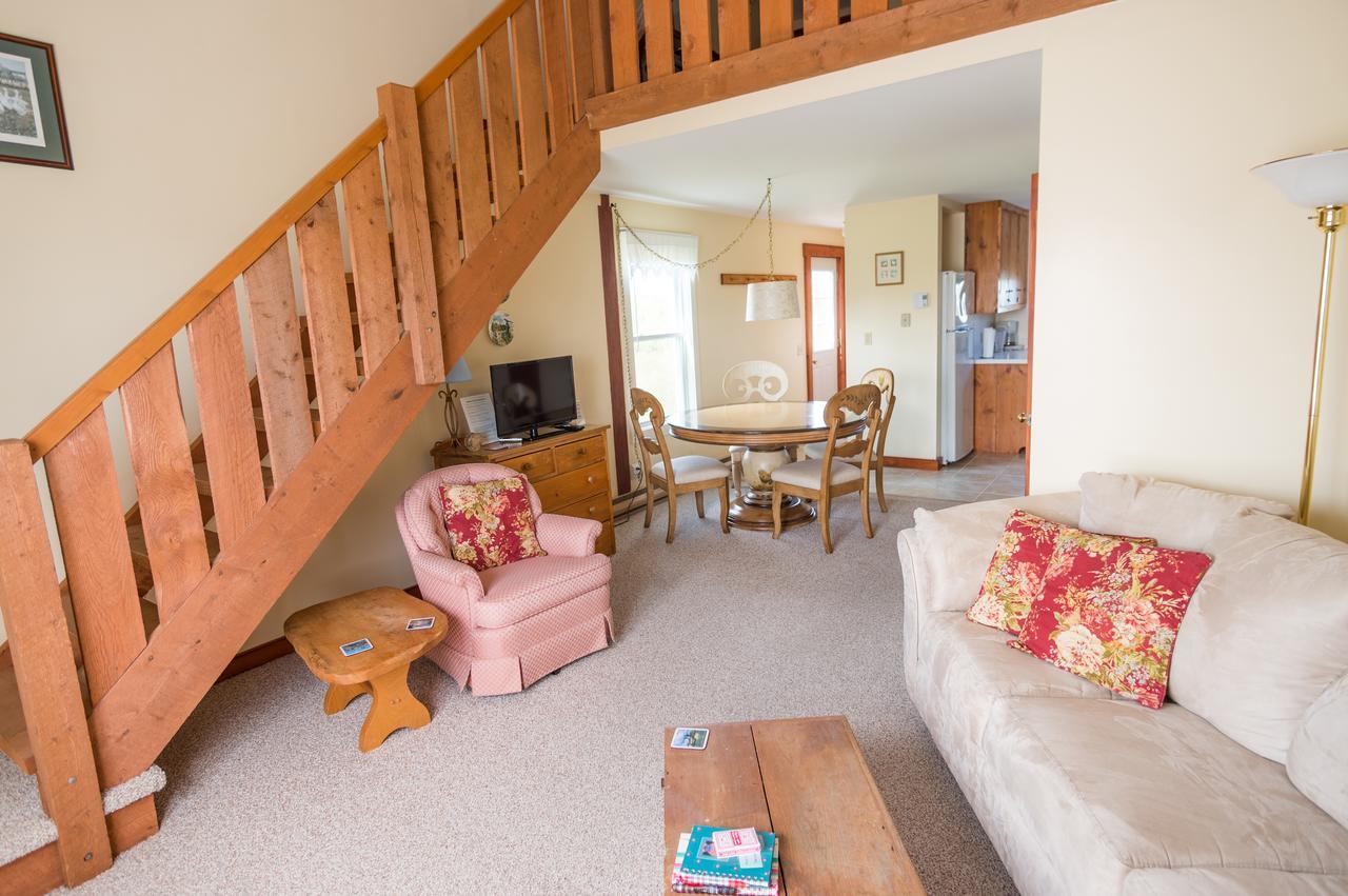 ماهوني باي Bayview Pines Country Inn B&B المظهر الخارجي الصورة